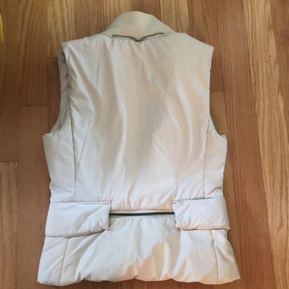 Vintage Prada puffer vest - Picture 4 of 5